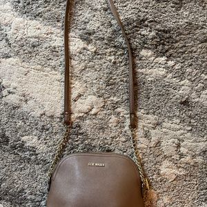 Steve Madden cross over purse